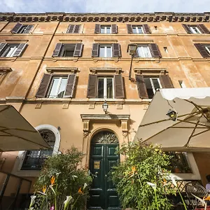 Casa De' Fiori *** Rome