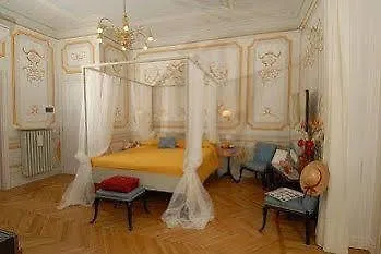 Suites Piazza Del Popolo Rome Bed & Breakfast